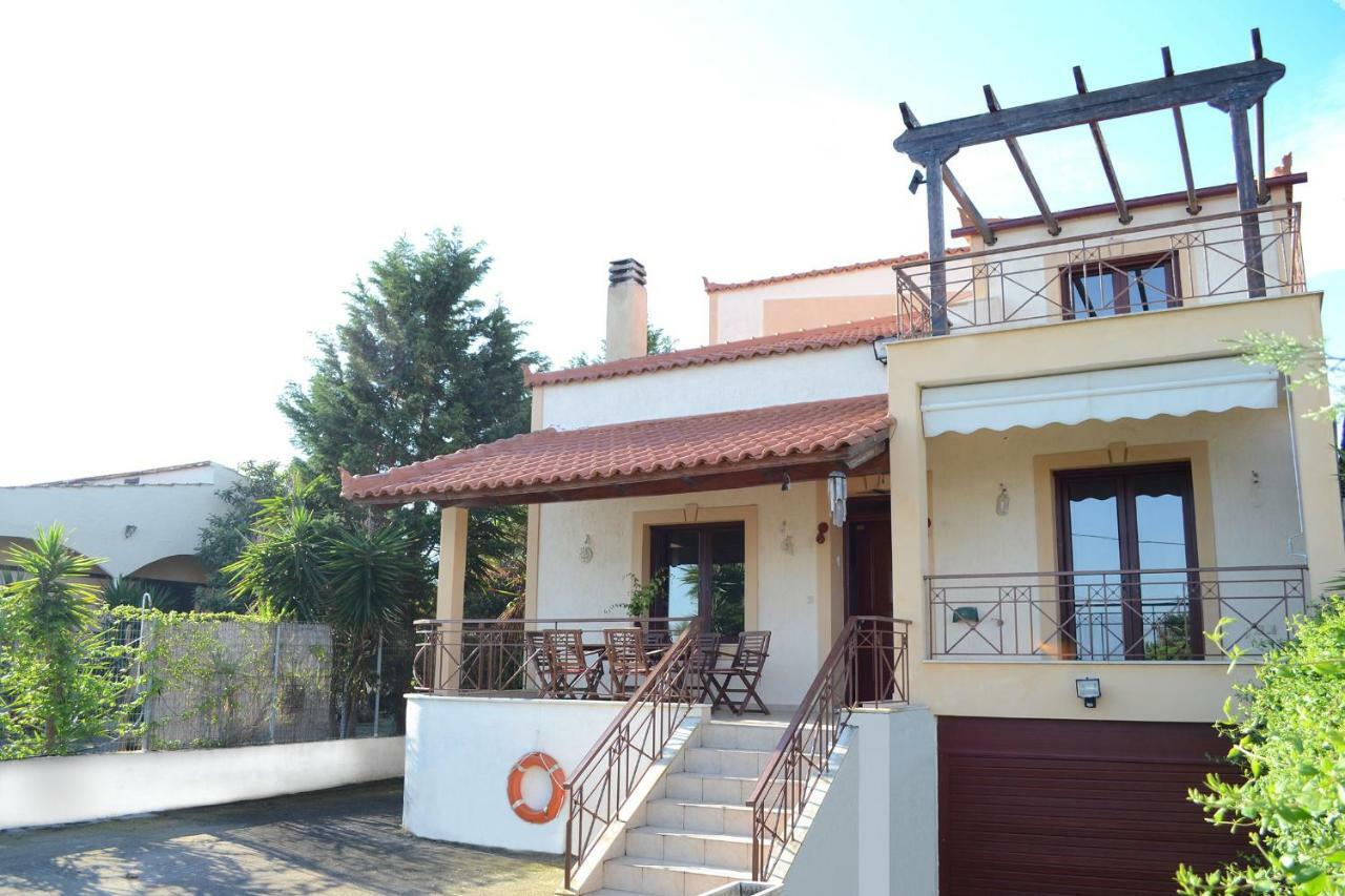 Villa Bella Loukisia Loukissia Exterior photo