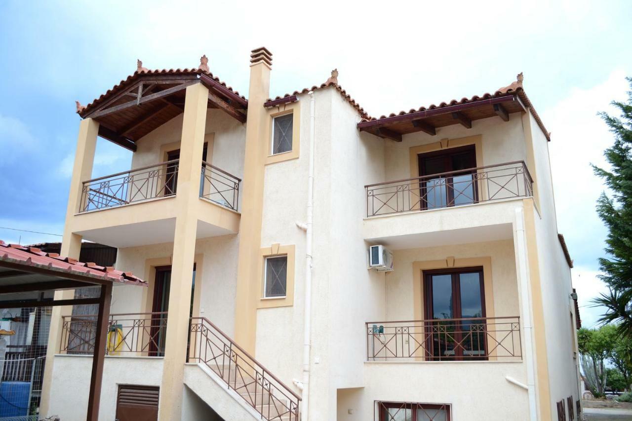 Villa Bella Loukisia Loukissia Exterior photo